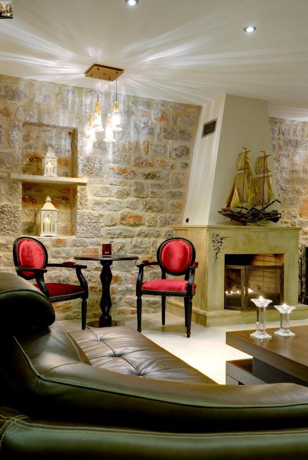Byzantinon Hotel Leonídion Esterno foto