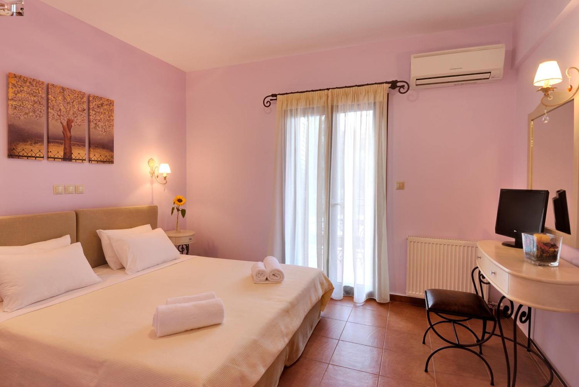 Byzantinon Hotel Leonídion Esterno foto