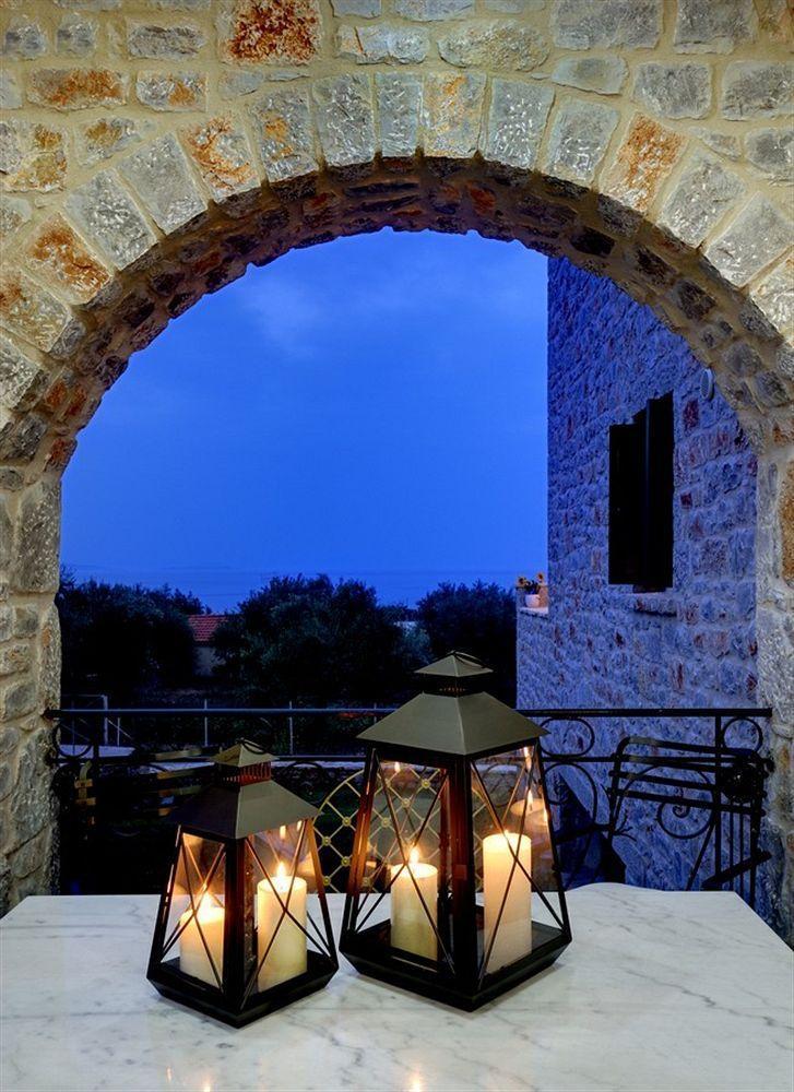 Byzantinon Hotel Leonídion Esterno foto
